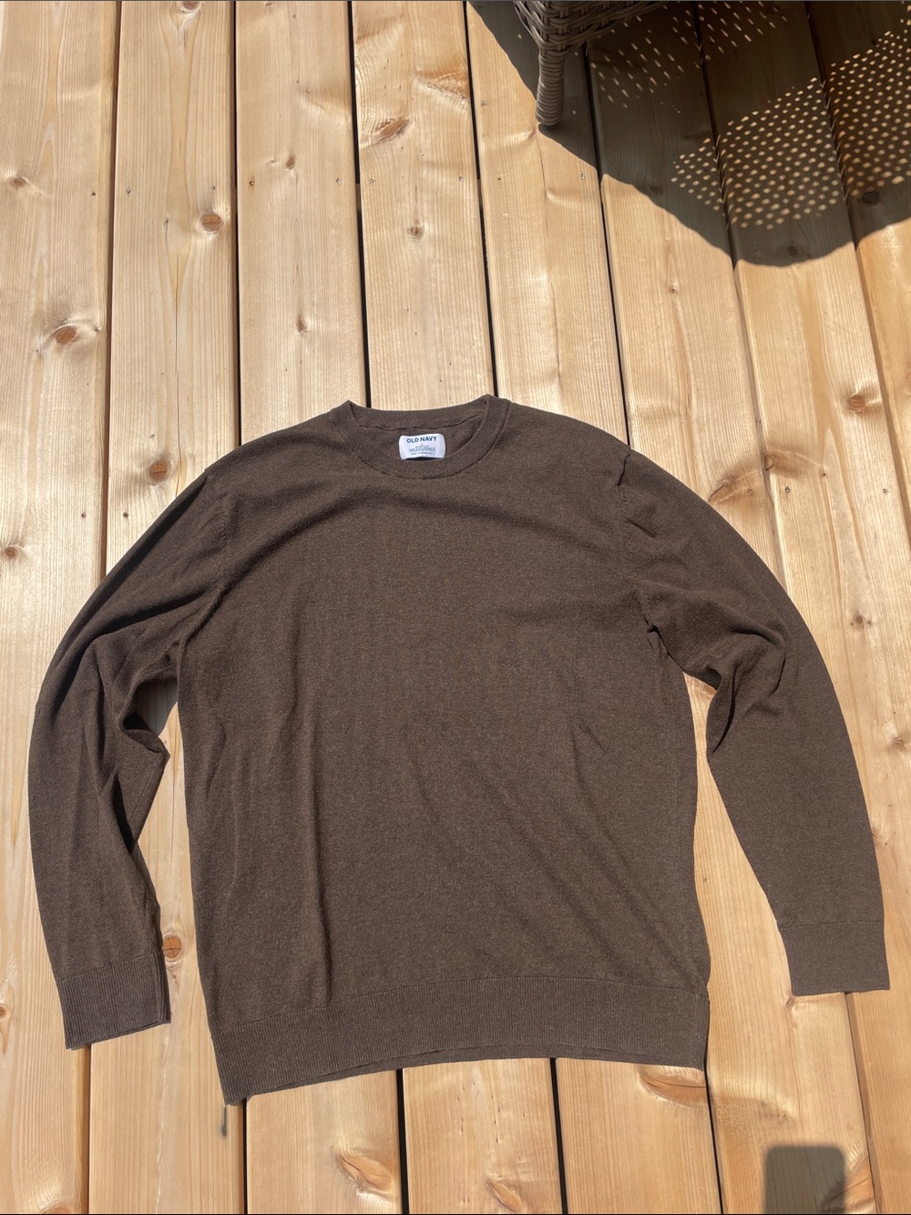Old Navy Men's Chocolate Brown Crewneck Sweater